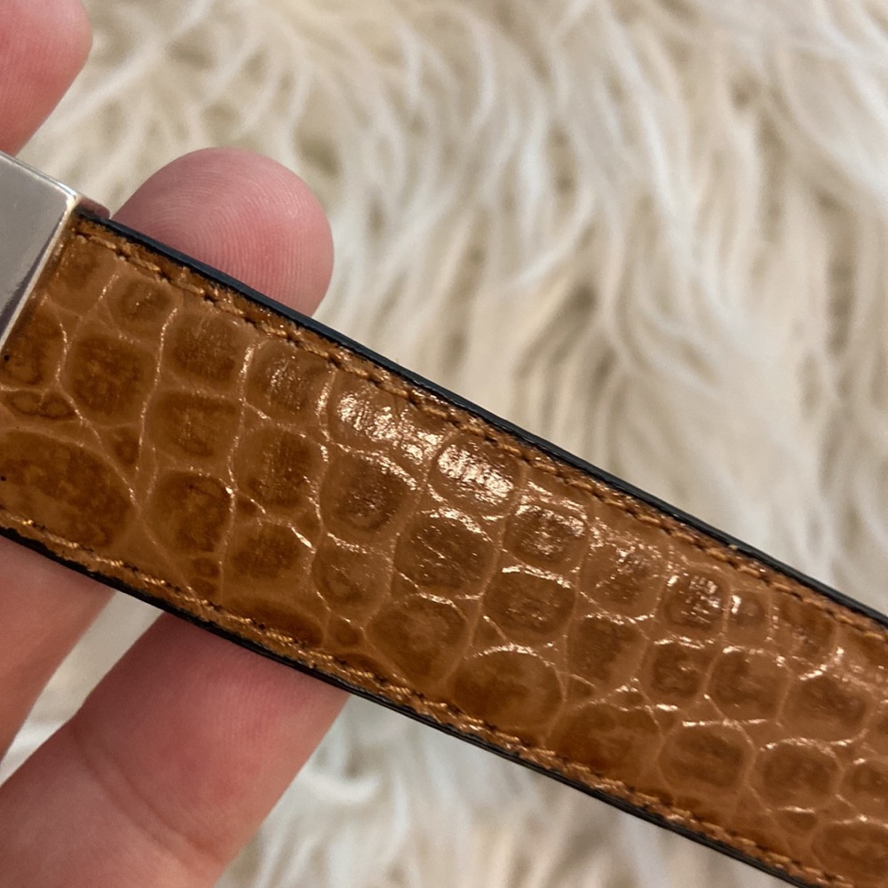 Coldwater Creek Tan  Croc-Embossed Belt with Silver Buckle size 34 BNWOT - Picture 5 of 8